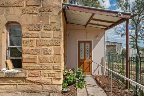 Property photo of 27 King Street Goombungee QLD 4354