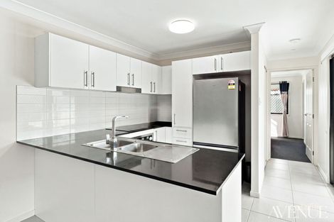 Property photo of 5 Hobson Place Boronia Heights QLD 4124