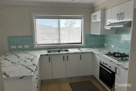 Property photo of 2/43 Spring Street Young NSW 2594