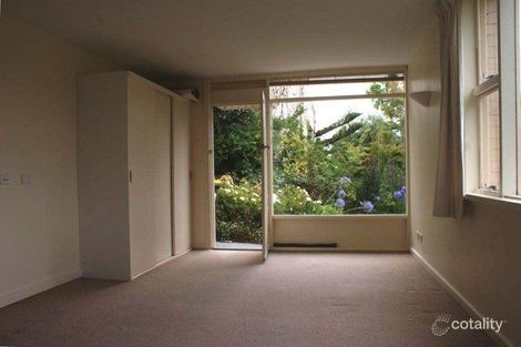 Property photo of 2/5 Lauramont Avenue Sandy Bay TAS 7005