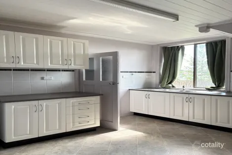 Property photo of 100 Hassans Walls Road Lithgow NSW 2790