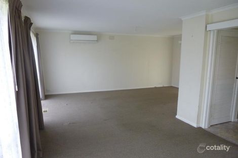 Property photo of 13 Attenborough Square Wantirna VIC 3152