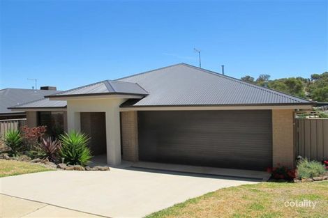 Property photo of 7 Craig Circuit Leneva VIC 3691