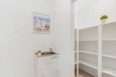 Property photo of 23 Fox Walk Truganina VIC 3029