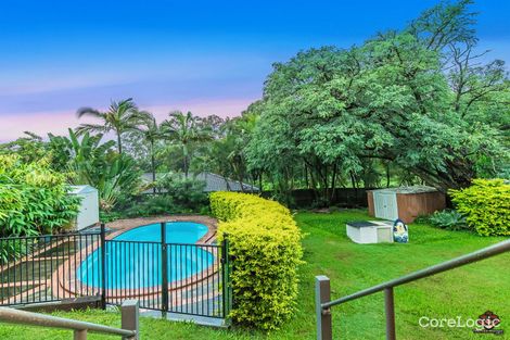 Property photo of 4 Surrey Court Helensvale QLD 4212
