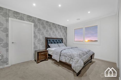 Property photo of 1 Wingan Place Wollert VIC 3750