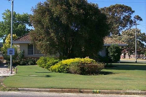 12 Unwin Cres, Salter Point, WA 6152