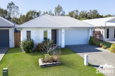 Property photo of 103 Lakeside Crescent Ningi QLD 4511