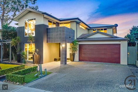 Property photo of 10 Nature Circuit Cranbourne North VIC 3977