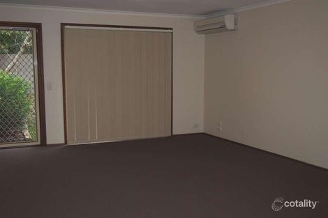 Property photo of 2/13 Ruth Anne Close Labrador QLD 4215