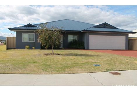 Property photo of 14 Gaffin Road Byford WA 6122