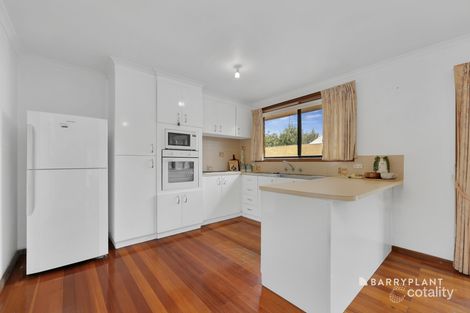 Property photo of 30 Marshall Drive Mill Park VIC 3082