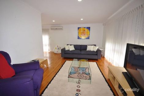 Property photo of 9 Marina Close Gladstone Park VIC 3043
