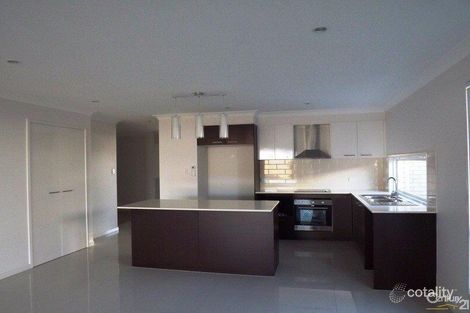 Property photo of 9 Treeline Circuit Yarrabilba QLD 4207