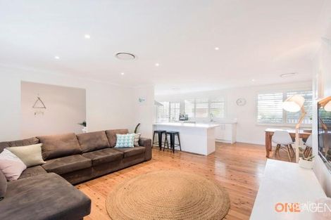 Property photo of 4 Strathmore Road Caves Beach NSW 2281