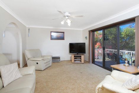 Property photo of 31 Flinders Avenue Kiama Downs NSW 2533