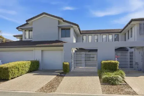 Property photo of 76/2 Catalina Way Upper Coomera QLD 4209