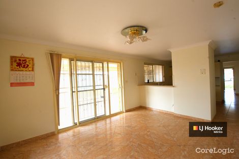 Property photo of 21 Norman Dunlop Crescent Minto NSW 2566