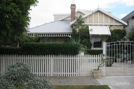 16 Vine St, North Perth, WA 6006