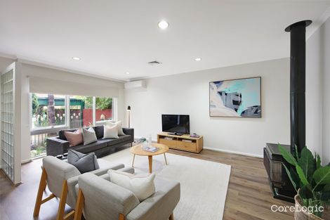 Property photo of 18 Leaburn Avenue Caulfield North VIC 3161