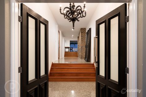 Property photo of 7 Merinda Street Greenslopes QLD 4120