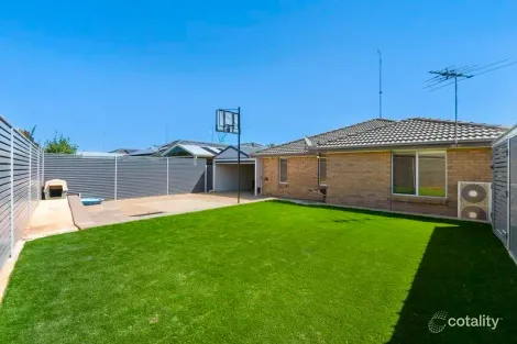 Property photo of 49 Janine Drive Burton SA 5110