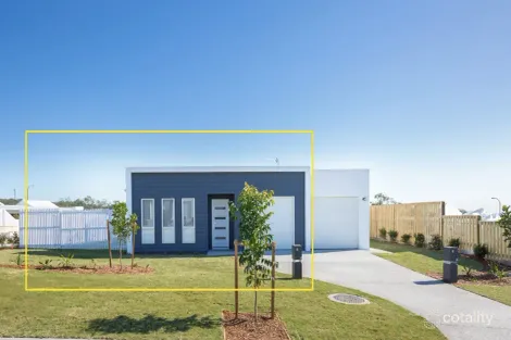 1/2 Howell Cres, Pimpama, QLD 4209