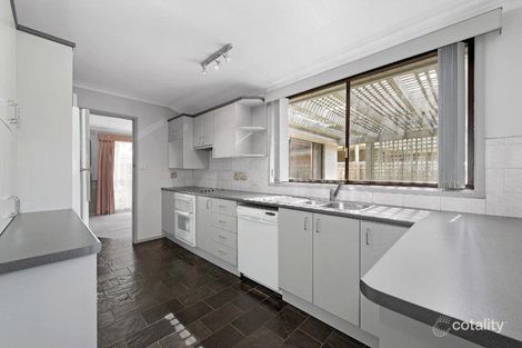 Property photo of 5 Glenway Drive Dingley Village VIC 3172