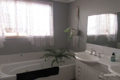 Property photo of 12 McCann Crescent Kerang VIC 3579