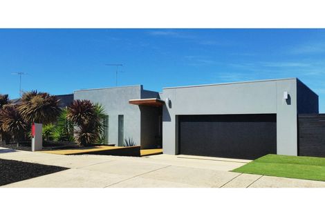 Property photo of 12 Lein Court Highton VIC 3216