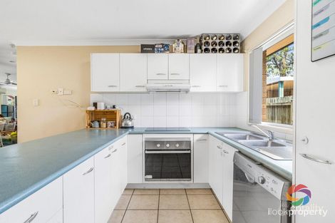 Property photo of 26 Teasel Crescent Forest Lake QLD 4078