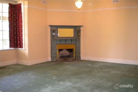 Property photo of 10 Mountain Grove Kew VIC 3101