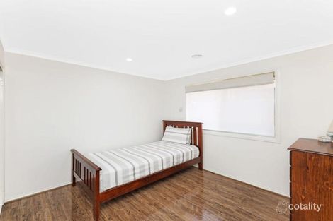 Property photo of 13 Spence Avenue Roxburgh Park VIC 3064