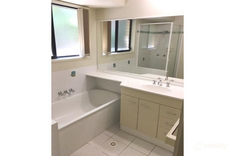Property photo of 15 Aloota Crescent Ocean Shores NSW 2483