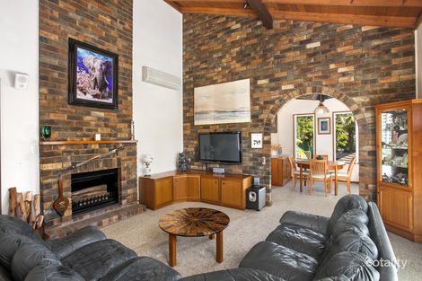 Property photo of 4 Bracken Close Engadine NSW 2233