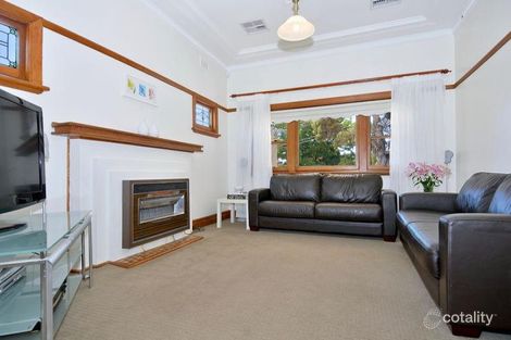 Property photo of 14 Reaburn Crescent Brunswick West VIC 3055