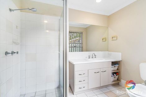Property photo of 26 Teasel Crescent Forest Lake QLD 4078