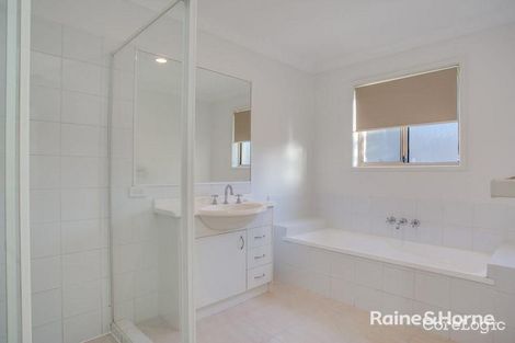Property photo of 8 Chelmsford Place Parkwood QLD 4214