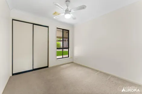 Property photo of 9 Pringle Place Forest Lake QLD 4078
