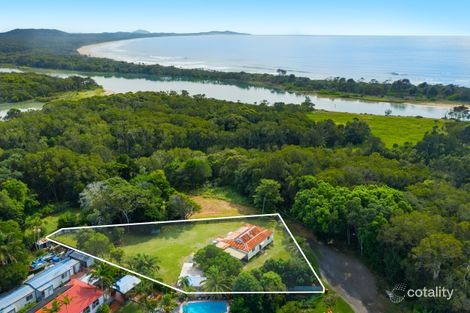 Property photo of 1 Lee Street Crescent Head NSW 2440