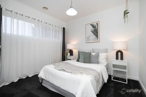 Property photo of 30 Hatfield Place Deer Park VIC 3023