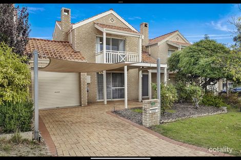 14 Lakefront Cir, The Vines, WA 6069