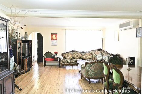 Property photo of 3 Romney Place Wakeley NSW 2176