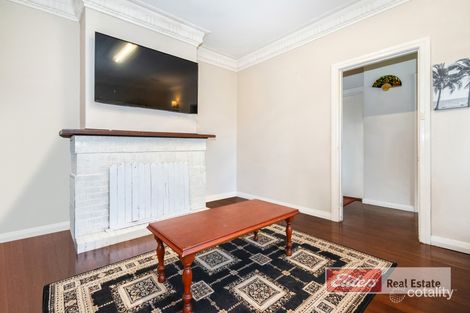 Property photo of 35 William Street Yakamia WA 6330
