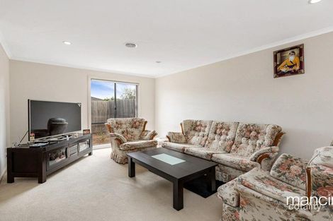 Property photo of 3/101-103 Waratah Drive Altona Meadows VIC 3028