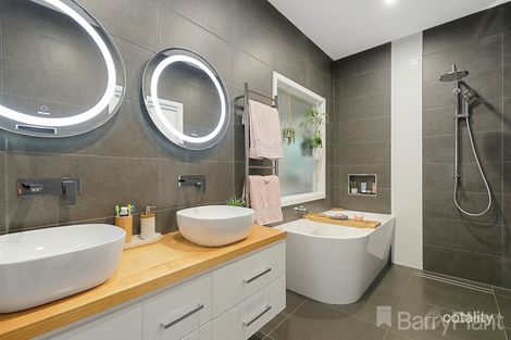 Property photo of 10 Kokoda Street Warragul VIC 3820