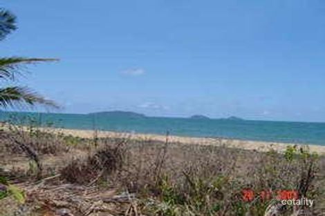 Property photo of 62 Luff Street Hull Heads QLD 4854