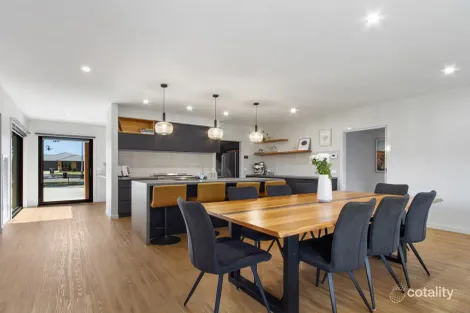 Property photo of 47 Killeen Street Stratford VIC 3862