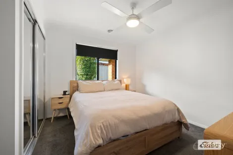 Property photo of 8 Avenel Circuit Wodonga VIC 3690