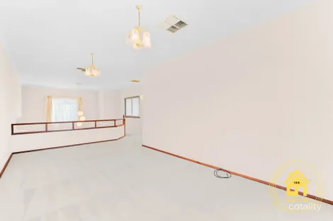 Property photo of 17 Rossiter Way Winthrop WA 6150